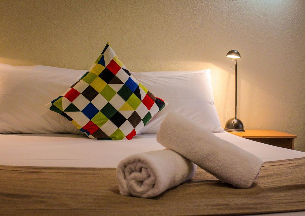 Motel Riverina Leeton エクステリア 写真