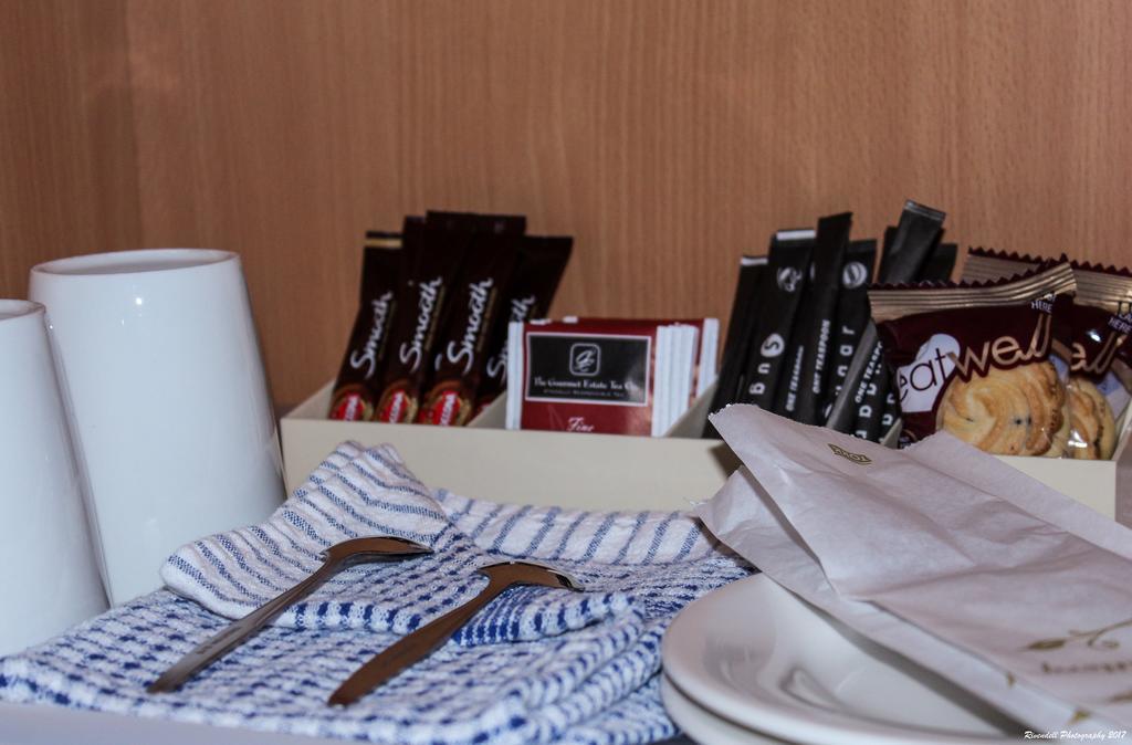 Motel Riverina Leeton エクステリア 写真