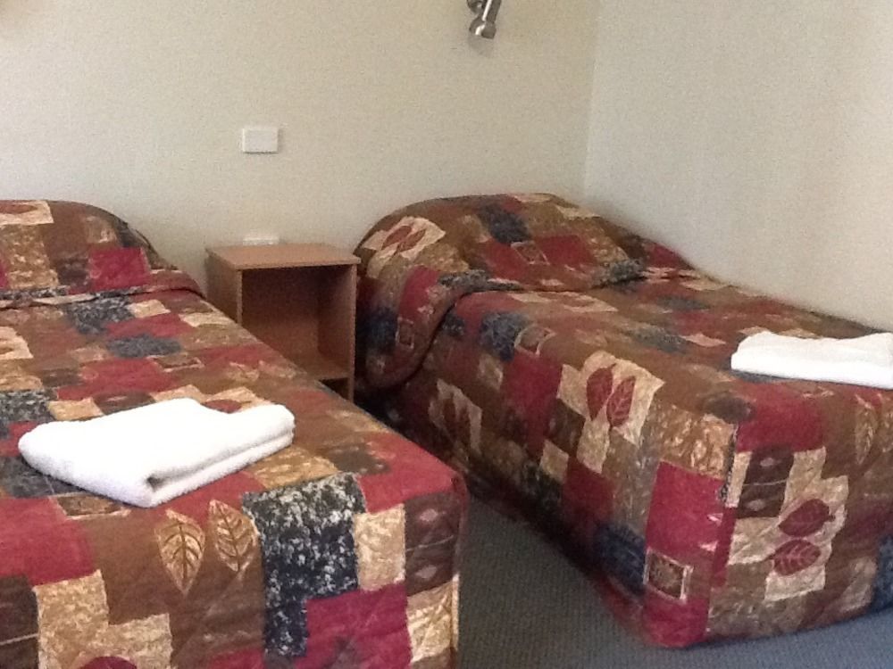 Motel Riverina Leeton エクステリア 写真