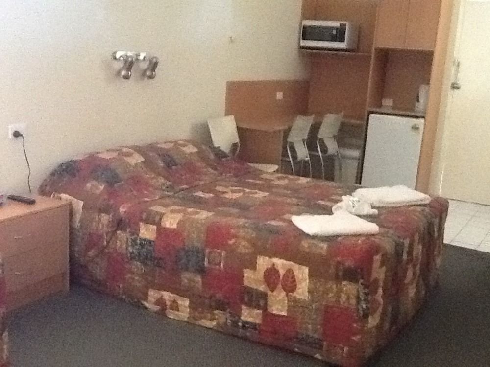 Motel Riverina Leeton エクステリア 写真