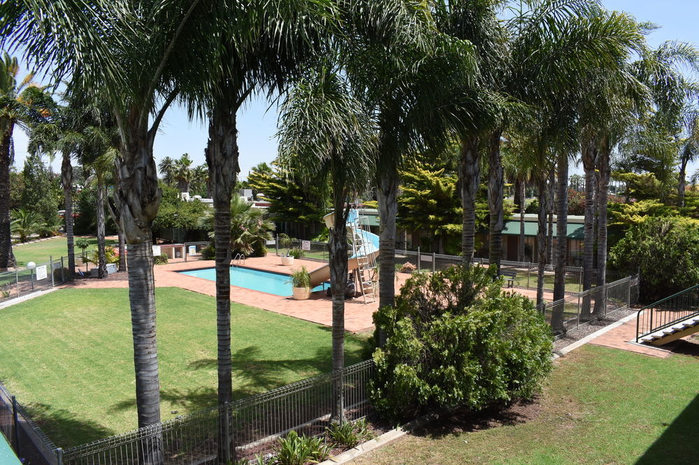 Motel Riverina Leeton エクステリア 写真