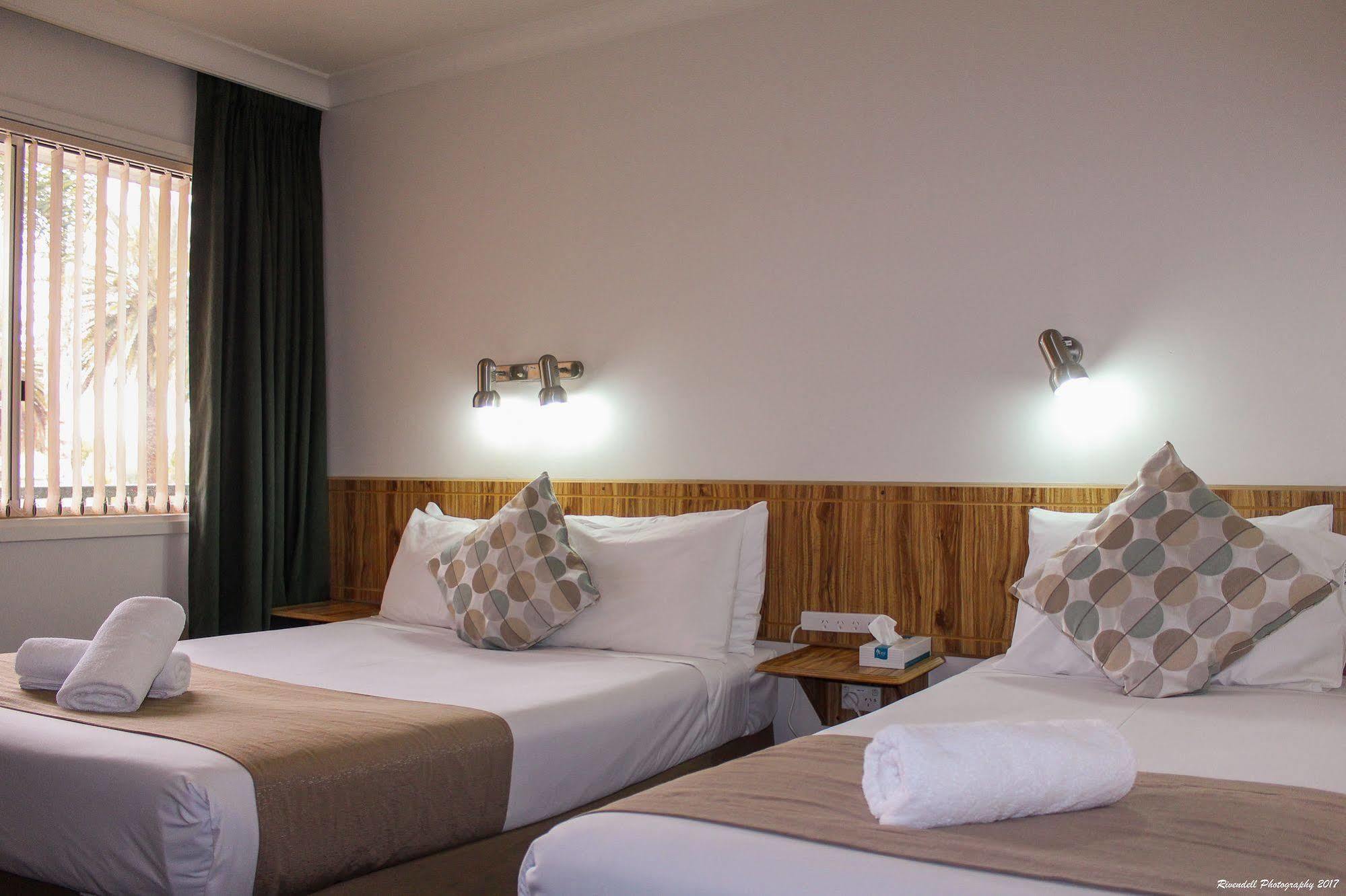 Motel Riverina Leeton エクステリア 写真